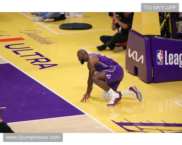 雷迪克坦言詹姆斯独撑进攻难防